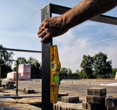 How To Use A Spirit Level - featured image